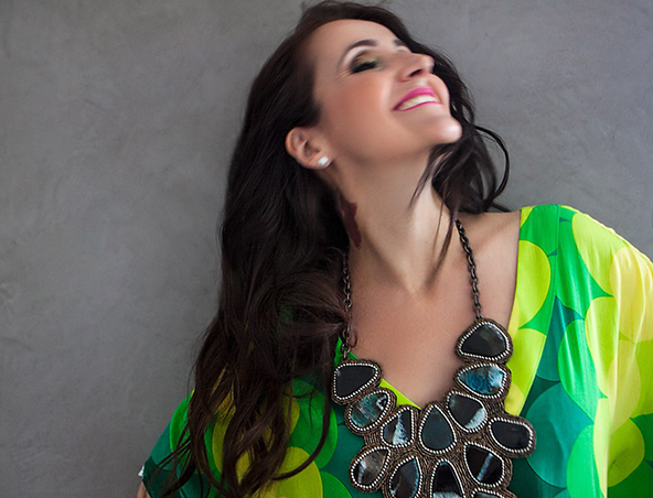 Juliana Areias Perth Singer - Brazilian Bands - Entertainers